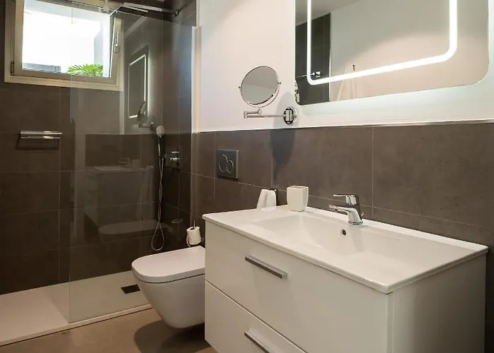 Macaronesia فيلة