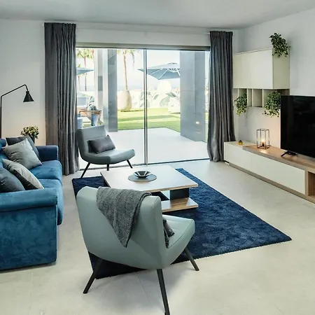 Macaronesia - Seaviews, Large Terrace, Private Heated Pool & Bbq Villa *